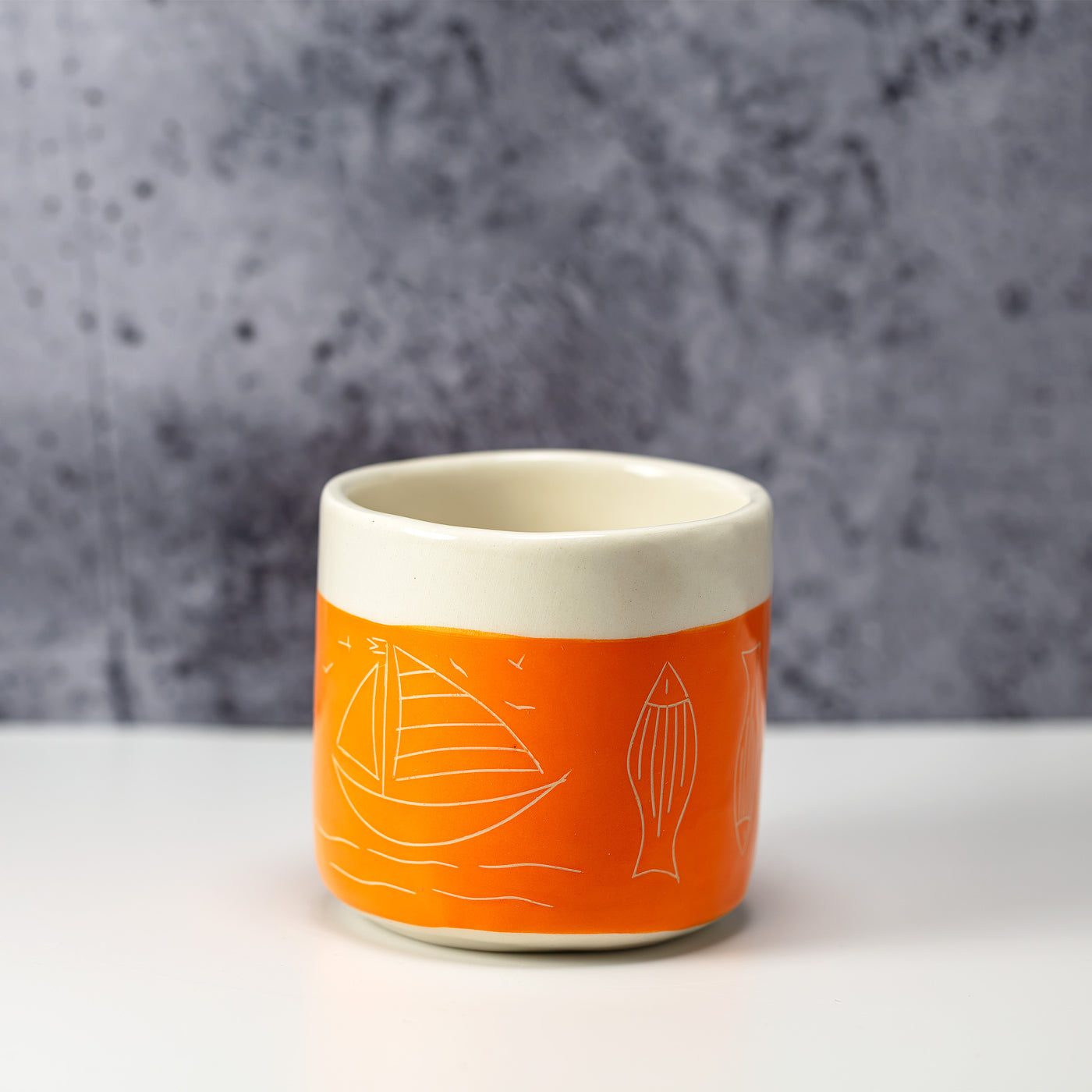 Keraminis puodelis be ąselės JŪRA,skaisčiai oranžinė, 240 ml